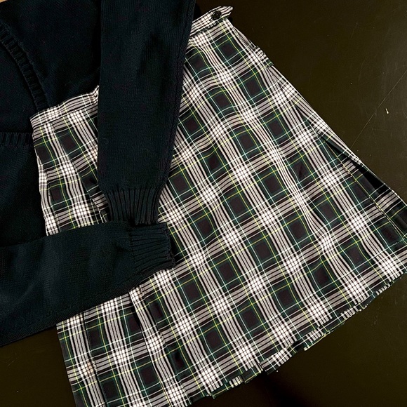 Land’s End Green Plaid Pleated Uniform Skirt - Picture 1 of 12
